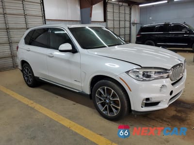 Czwarte zdjęcie samochodu z boku: 2017 BMW X5 XDRIVE50I LUX VIN:5UXKR6C32H0J85055 - miniatura