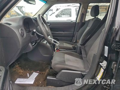 Zdjęcie 7 z 13 samochodu: 2017 JEEP PATRIOT SPORT VIN:1C4NJPBA9HD162182 - miniatura