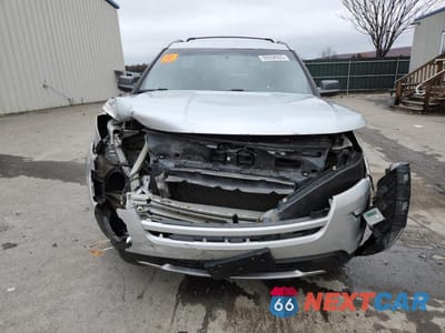 Piąte zdjęcie samochodu w środku: 2018 FORD EXPLORER XLT VIN:1FM5K8D80JGA56829 - miniatura
