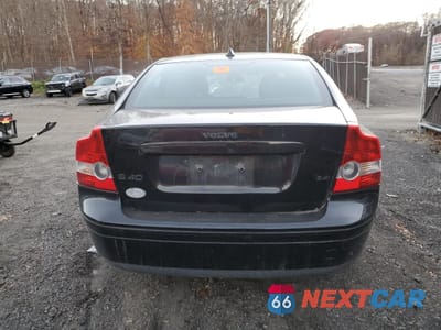 Zdjęcie 6 z 12 samochodu: 2006 VOLVO S40 2.4I VIN:YV1MS382862172951 - miniatura