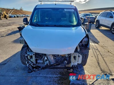 Piąte zdjęcie samochodu w środku: 2022 RAM PROMASTER CITY - CARGO VAN VIN:ZFBHRFAB9N6X00831 - miniatura