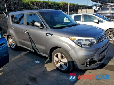 Czwarte zdjęcie samochodu z boku: 2017 KIA SOUL VIN:KNDJN2A2XH7443518 - miniatura