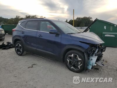 Czwarte zdjęcie samochodu z boku: 2025 KIA SELTOS EX VIN:KNDERCAA8S7802147 - miniatura