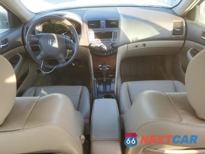 Zdjęcie 8 z 12 samochodu: 2007 HONDA ACCORD EX VIN:1HGCM66527A079782 - miniatura