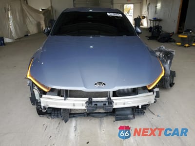 Piąte zdjęcie samochodu w środku: 2021 KIA K5 LXS VIN:5XXG14J27MG049588 - miniatura