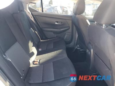 Zdjęcie 10 z 12 samochodu: 2021 NISSAN SENTRA SV VIN:3N1AB8CV8MY330276 - miniatura