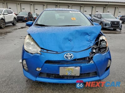 Piąte zdjęcie samochodu w środku: 2013 TOYOTA PRIUS VIN:JTDKDTB36D1035924 - miniatura