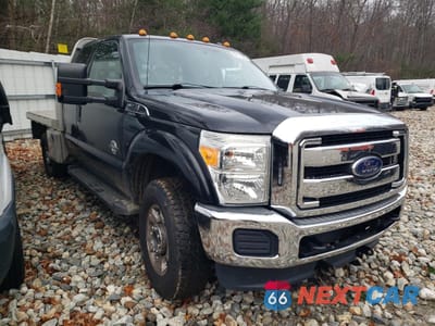 Czwarte zdjęcie samochodu z boku: 2015 FORD F350 SUPER DUTY VIN:1FT8X3BT9FEC86109 - miniatura