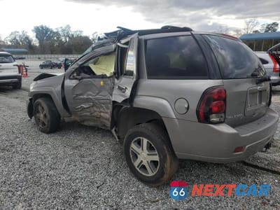 Drugie zdjęcie samochodu z przodu: 2007 CHEVROLET TRAILBLAZER LS VIN:1GNDT13S972133955 - miniatura