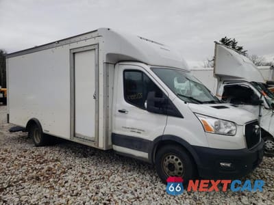 Czwarte zdjęcie samochodu z boku: 2022 FORD TRANSIT DELIVERY TRUCK VIN:1FDBF8PG8NKA66179 - miniatura