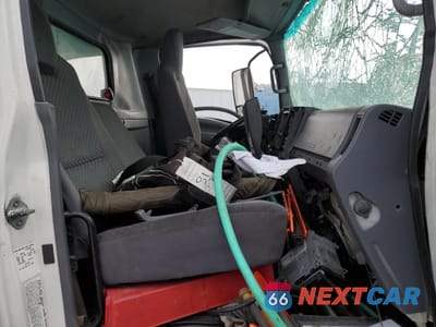 Zdjęcie 7 z 12 samochodu: 2012 ISUZU NPR HD VIN:JALC4W160C7002848 - miniatura