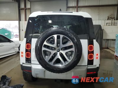 Zdjęcie 6 z 15 samochodu: 2024 LAND ROVER DEFENDER 110 S VIN:SALEJ7EX1R2283617 - miniatura