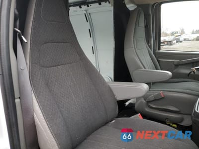 Zdjęcie 11 z 12 samochodu: 2023 CHEVROLET EXPRESS G2 DELIVERY VAN VIN:1GCWGAFP8P1220037 - miniatura