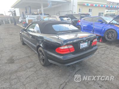 Trzecie zdjęcie samochodu z tyłu: 1999 MERCEDES-BENZ CLK 320 VIN:WDBLK65G9XT009271 - miniatura