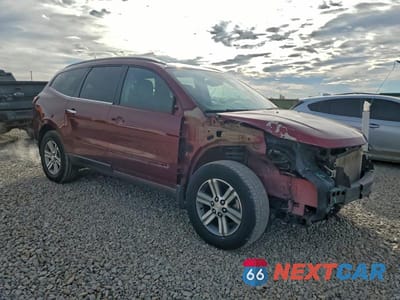 Czwarte zdjęcie samochodu z boku: 2016 CHEVROLET TRAVERSE LT VIN:1GNKVHKD0GJ323811 - miniatura