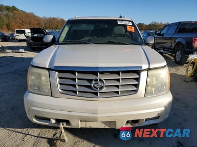 Piąte zdjęcie samochodu w środku: 2003 CADILLAC ESCALADE ESV VIN:3GYFK66N03G267126 - miniatura