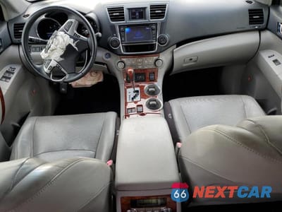 Zdjęcie 8 z 14 samochodu: 2013 TOYOTA HIGHLANDER HYBRID LIMITED VIN:JTEDC3EH2D2012908 - miniatura