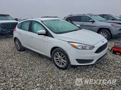Czwarte zdjęcie samochodu z boku: 2017 FORD FOCUS SE VIN:1FADP3K22HL247601 - miniatura