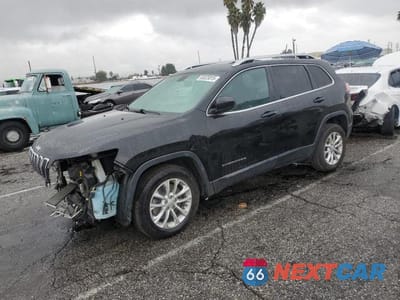 2019 JEEP CHEROKEE LATITUDE 1C4PJLCB1KD439603 - główne zdjęcie licytacji z USA - miniatura