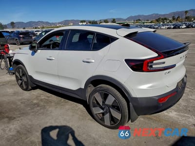 Drugie zdjęcie samochodu z przodu: 2023 VOLVO C40 RECHARGE PLUS VIN:YV4ED3GL7P2055018 - miniatura