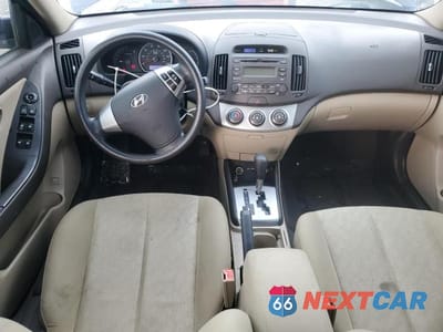 Zdjęcie 8 z 12 samochodu: 2010 HYUNDAI ELANTRA BLUE VIN:KMHDU4AD7AU923385 - miniatura