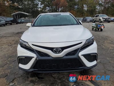 Piąte zdjęcie samochodu w środku: 2024 TOYOTA CAMRY SE VIN:4T1T11AK2RU250230 - miniatura