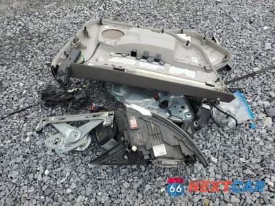 Zdjęcie 12 z 13 samochodu: 2010 VOLVO S40 2.4I VIN:YV1382MS2A2506314 - miniatura