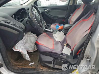 Zdjęcie 7 z 11 samochodu: 2013 FORD FOCUS SE VIN:1FADP3F29DL182945 - miniatura