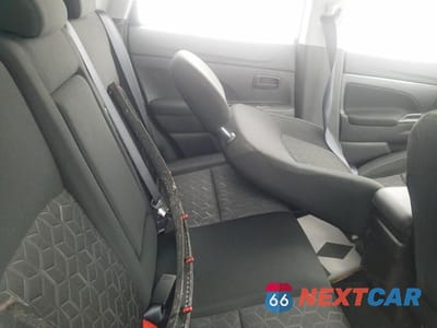 Zdjęcie 11 z 12 samochodu: 2025 MITSUBISHI RVR ES VIN:JA4AHUAU8SU602477 - miniatura