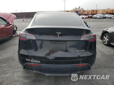 Zdjęcie 6 z 12 samochodu: 2024 TESLA Y VIN:7SAYGDEE6RA264512 - miniatura