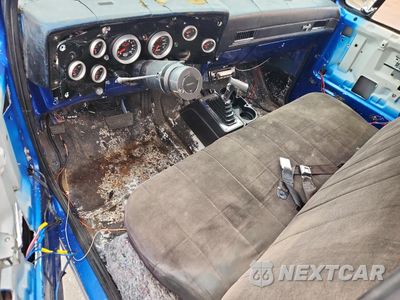 Zdjęcie 8 z 14 samochodu: 1983 CHEVROLET C10 VIN:1GCEC14H3DJ155841 - miniatura
