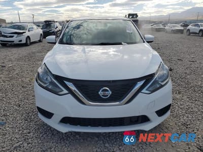 Piąte zdjęcie samochodu w środku: 2018 NISS SENTRA S VIN:3N1AB7AP4JY316062 - miniatura