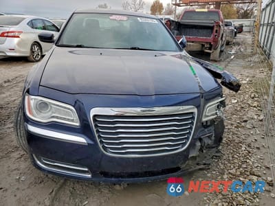 Piąte zdjęcie samochodu w środku: 2014 CHRYSLER 300 VIN:2C3CCAAG4EH354469 - miniatura