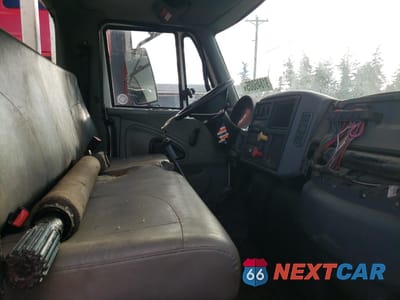 Piąte zdjęcie samochodu w środku: 2006 INTERNATIONAL 4300 CRANE TRUCK VIN:1HTMMAAN66H179146 - miniatura