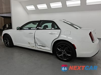 Drugie zdjęcie samochodu z przodu: 2023 CHRYSLER 300 S VIN:2C3CCABGXPH637038 - miniatura