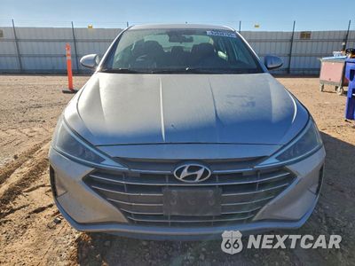 Piąte zdjęcie samochodu w środku: 2020 HYUNDAI ELANTRA SEL VIN:5NPD84LF0LH523950 - miniatura