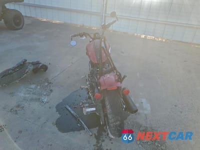 Czwarte zdjęcie samochodu z boku: 2025 INDIAN MOTORCYCLE CO. SCOUT BOBBER LIMITED +TECH VIN:56KSBF765S3021132 - miniatura