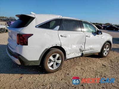 Trzecie zdjęcie samochodu z tyłu: 2025 KIA SORENTO LX VIN:5XYRG4JC1SG309461 - miniatura