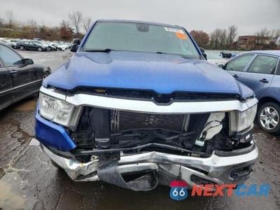 Piąte zdjęcie samochodu w środku: 2019 RAM 1500 BIG HORN VIN:1C6SRFBT9KN669289 - miniatura