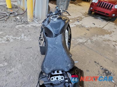 Zdjęcie 6 z 9 samochodu: 2024 KAWASAKI ZX1002 M VIN:JKBZXVM14RA007341 - miniatura