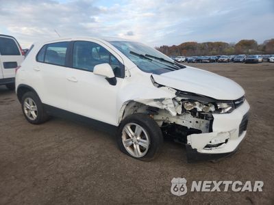 Czwarte zdjęcie samochodu z boku: 2018 CHEVROLET TRAX LS VIN:KL7CJNSB7JB722347 - miniatura