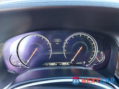 Zdjęcie 9 z 12 samochodu: 2017 BMW 740 I VIN:WBA7E2C51HG740336 - miniatura