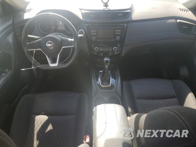Zdjęcie 8 z 17 samochodu: 2017 NISSAN ROGUE S VIN:KNMAT2MT8HP571461 - miniatura