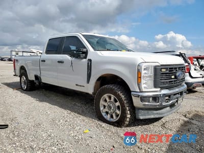Czwarte zdjęcie samochodu z boku: 2023 FORD F250 SUPER DUTY VIN:1FT7W2BT2PEC12590 - miniatura
