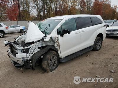 2024 TOYOTA SIENNA LE 5TDKRKEC1RS199258 - główne zdjęcie licytacji z USA - miniatura