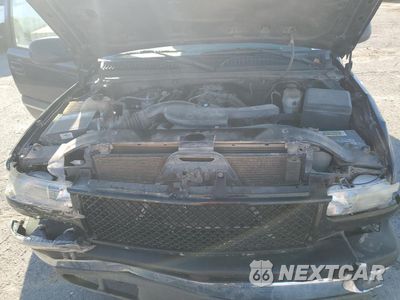 Zdjęcie 12 z 15 samochodu: 2004 CHEVROLET TAHOE K1500 VIN:1GNEK13Z24R242054 - miniatura