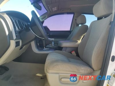 Zdjęcie 7 z 12 samochodu: 2011 TOYOTA TUNDRA DOUBLE CAB SR5 VIN:5TFRY5F18BX114657 - miniatura