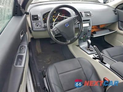 Zdjęcie 8 z 14 samochodu: 2011 VOLVO C30 T5 VIN:YV1672MK4B2211281 - miniatura