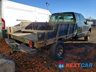 Trzecie zdjęcie samochodu z tyłu: 2003 FORD F250 SUPER DUTY VIN:1FTNX21L73EA45059 - miniatura