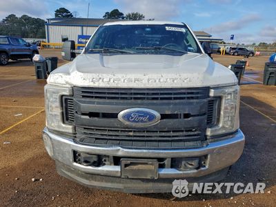 Piąte zdjęcie samochodu w środku: 2019 FORD F250 SUPER DUTY VIN:1FT7W2B63KEC43639 - miniatura